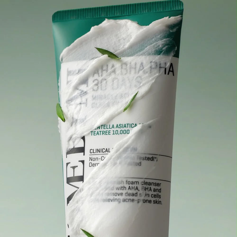 AHA-BHA-PHA 30 DAYS MIRACLE ACNE CLEAR FOAM 100 ML
